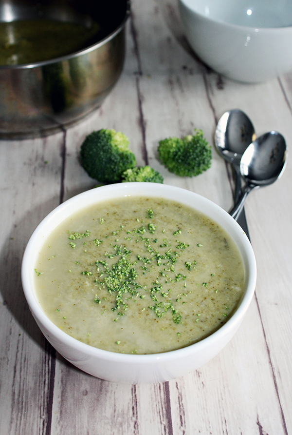 Easy Cream Of Broccoli Soup Simple And Savory 