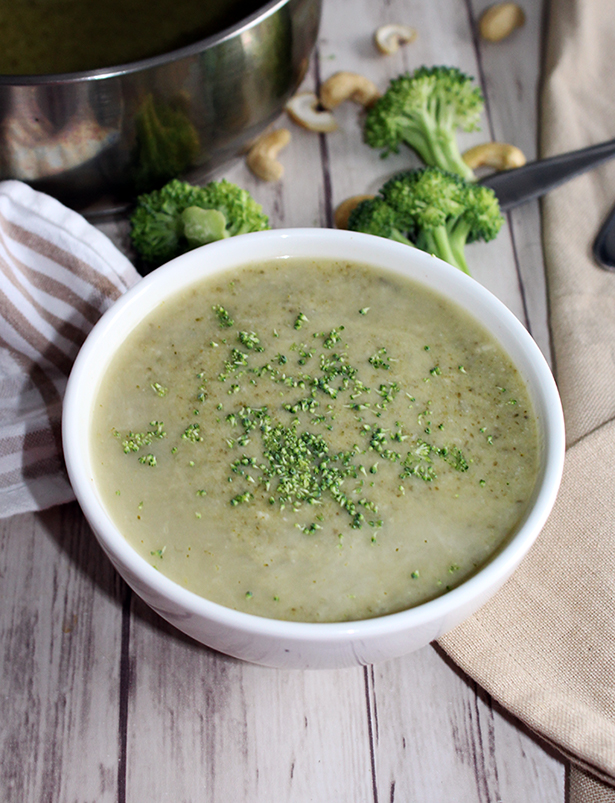 Easy Homemade Vegan Cream of Broccoli Soup With Cashew Cream