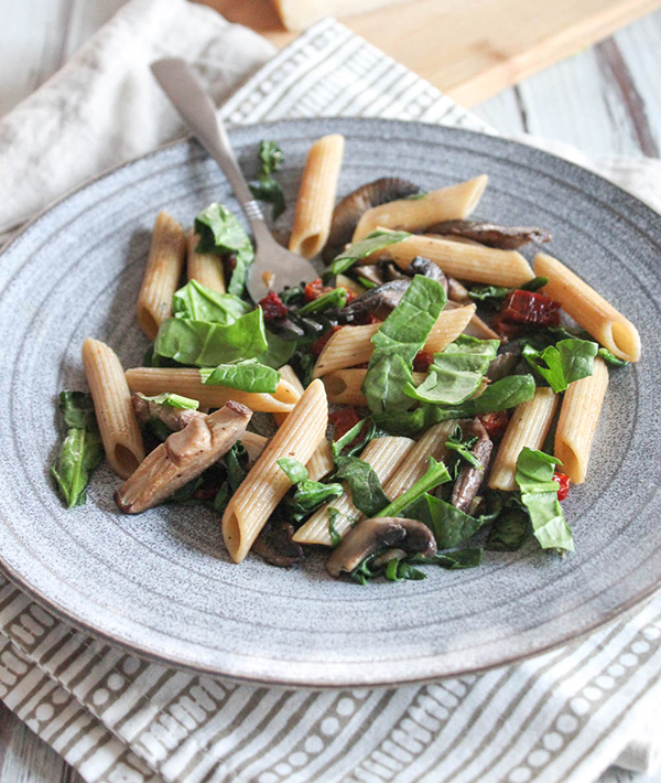 Pasta with Spinach and Mushrooms Recipe - Simple And Savory