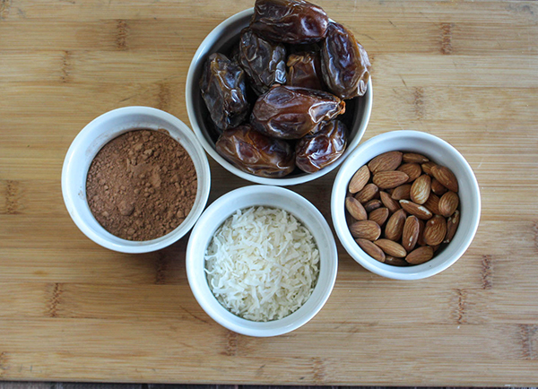 ingredients: dates, cocoa powder, coconut flakes and almonds