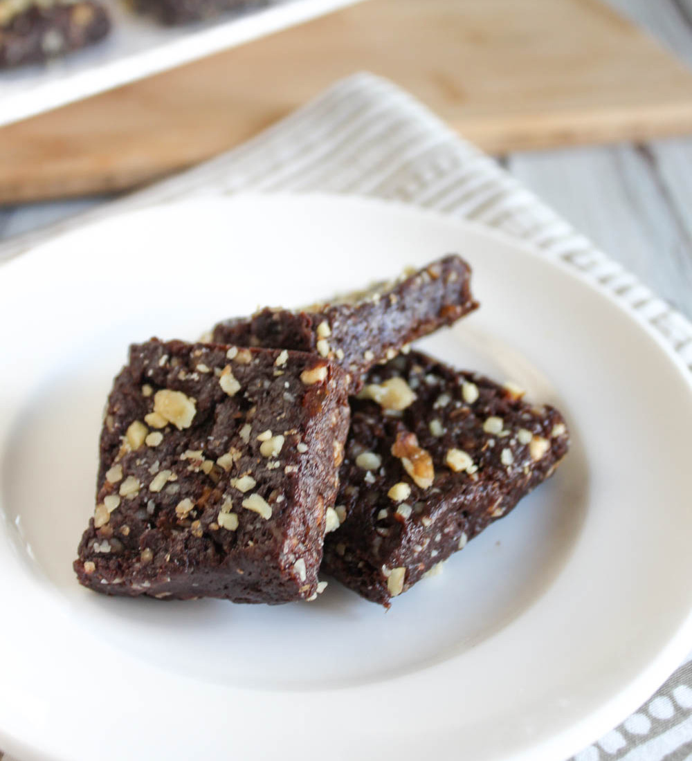 3 Ingredients No Bake Brownies Gluten Free and Naturally Sweet