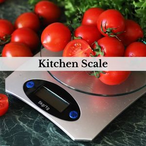 kitchen scale with tomatoes
