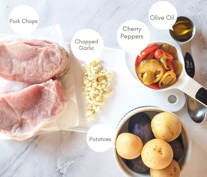 The ingredients for pork chops with peppers and potatoes