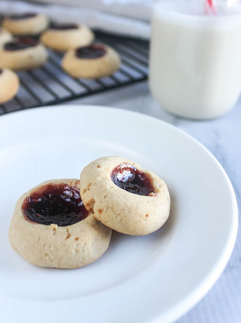 Old Fashioned Christmas Butter Cookies Recipe with Jam - Simple And Savory