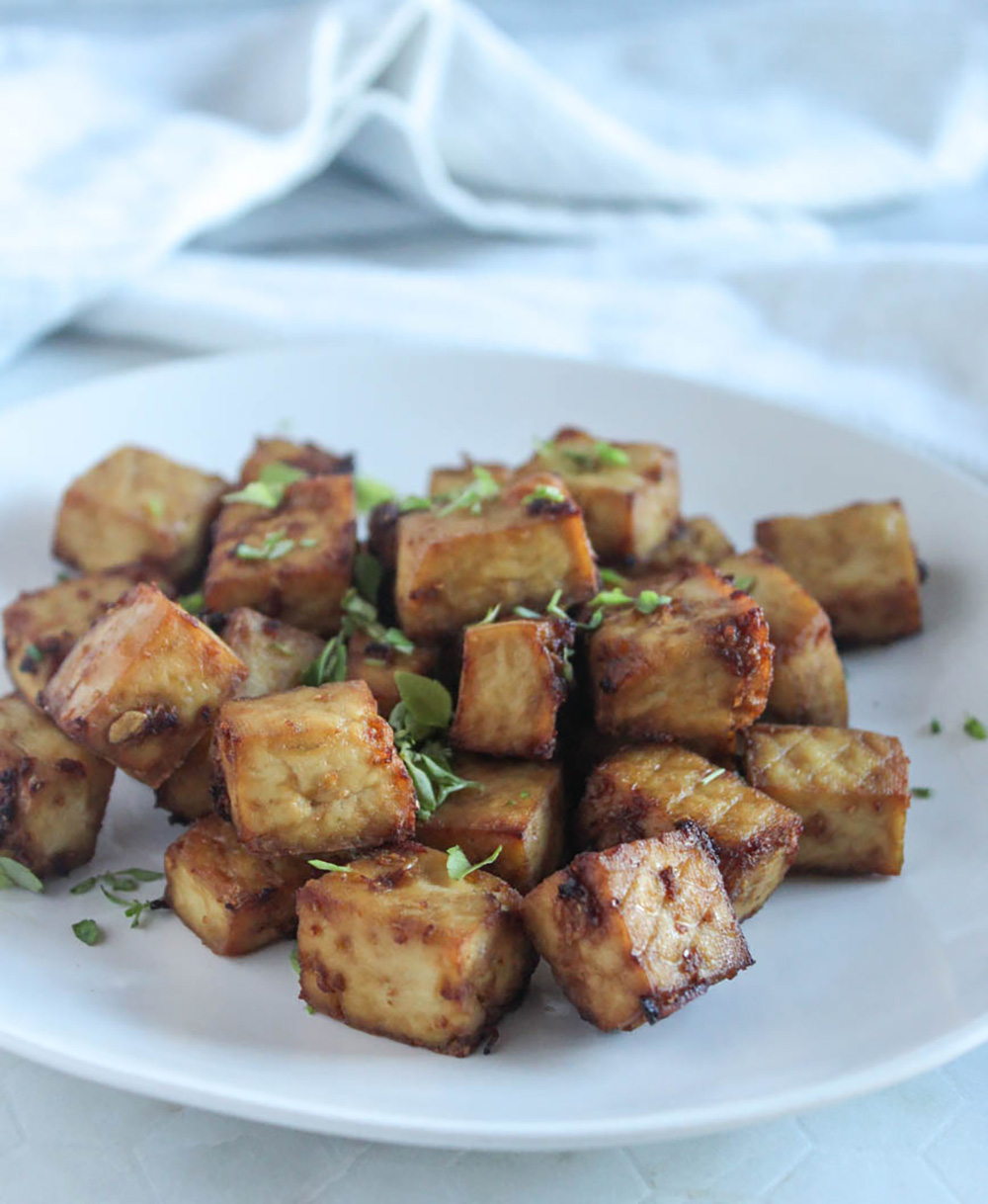 Close up picture of air fried tofu on a plate