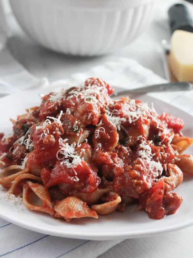 pasta with meat sauce on a plate