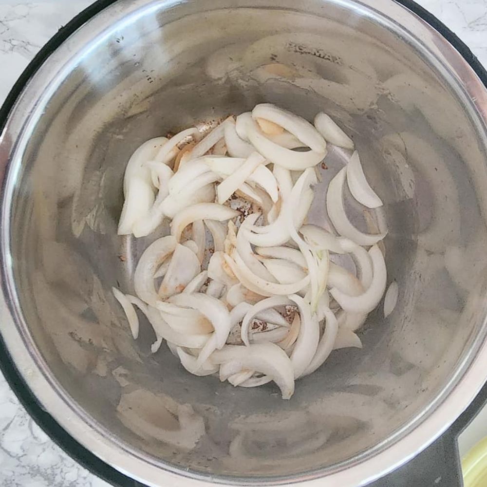 process step 2 onions searing in an instant pot