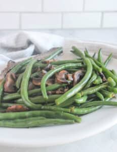 Easy Sauteed Green Beans with Mushrooms and Shallots - Simple And Savory